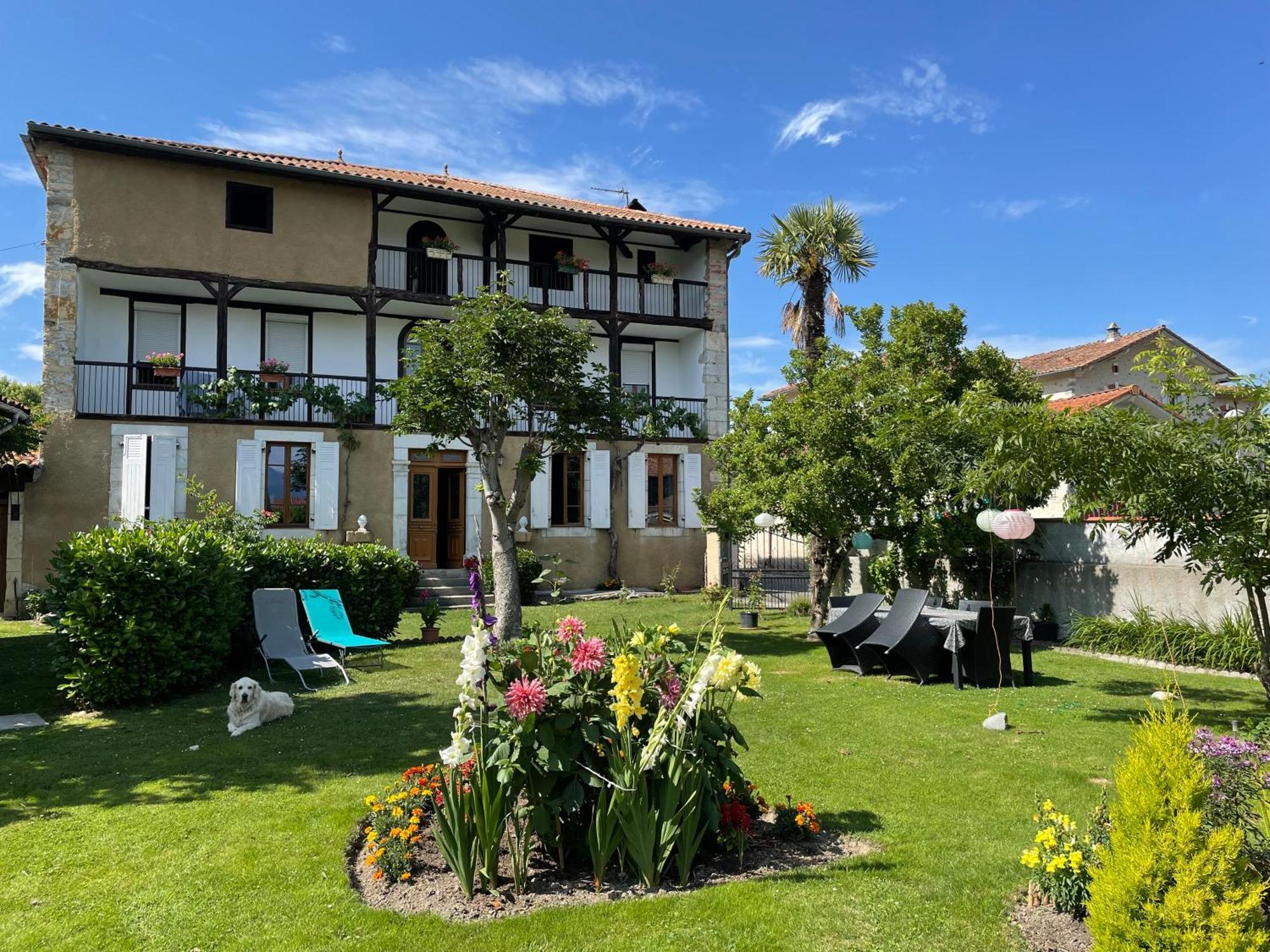 La Maison D'Amalaurille 圣戈当 外观 照片